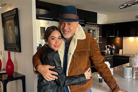 Christian Louboutin visits Heart Evangelista in her .